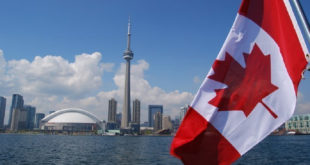 كندا ترغب في استقبال 300 ألف مهاجر عام 2017